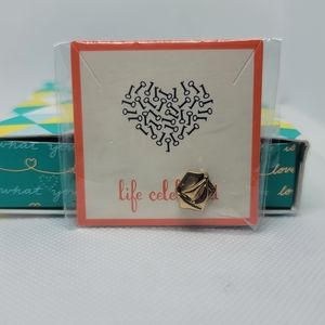 Keep collective jewelry